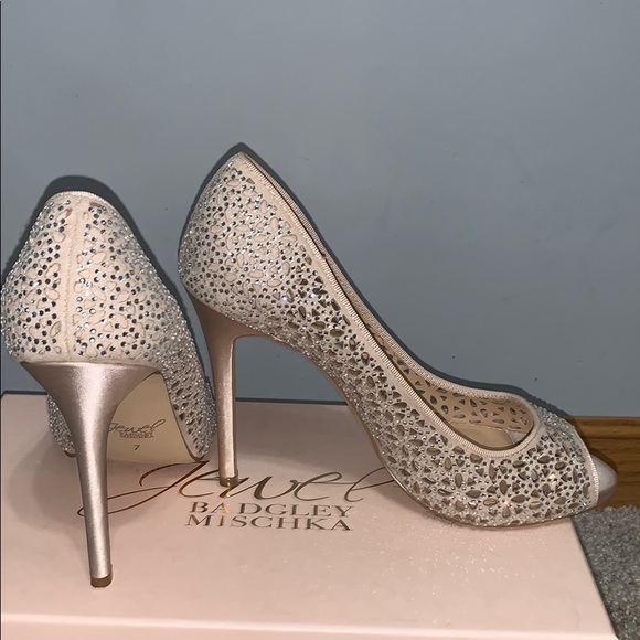 Badgley Mischka 4’’ heels - Picture 2 of 4